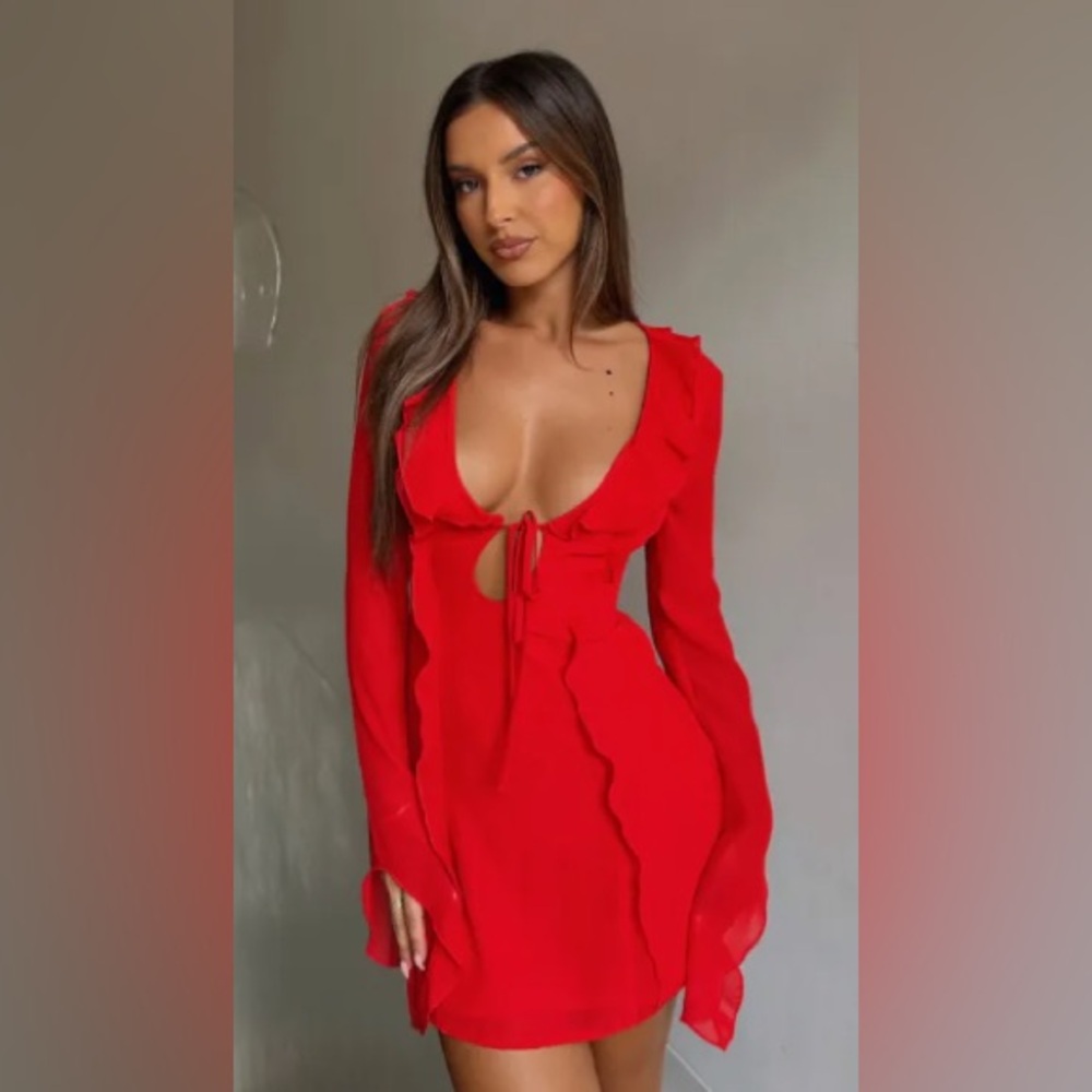 NWT White Fox Falling To Pieces Long Sleeve Mini Dress Red